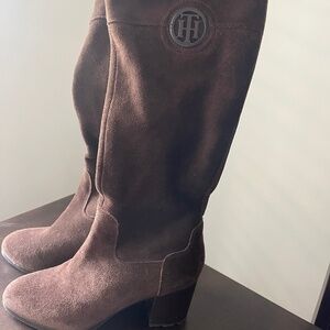 Vintage RARE Tommy Hilfiger Brown Suede Knee-High Boots w/ Red Lining